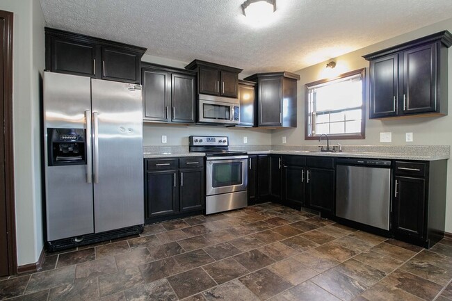 Photo - 1450 Raven Rd