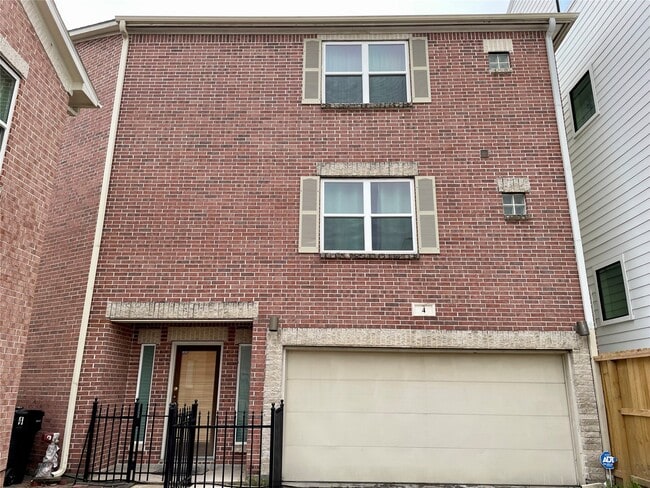 Building Photo - 5901 Fairdale Ln