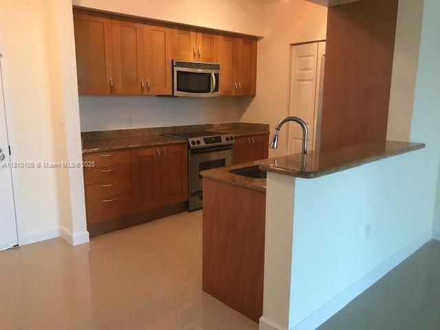 Building Photo - 1745 E Hallandale Beach Blvd Unit 2405W Rental