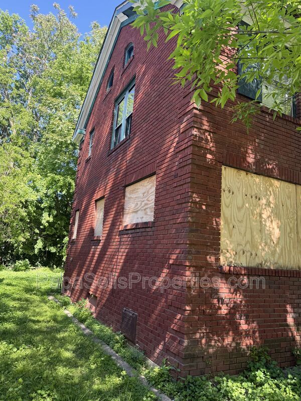 Photo - 1665 N Union St