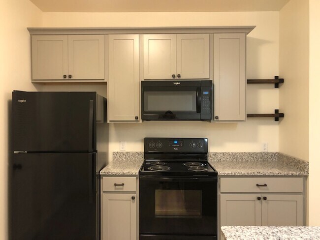 Collegewood Apartments - Collegewood Apartments