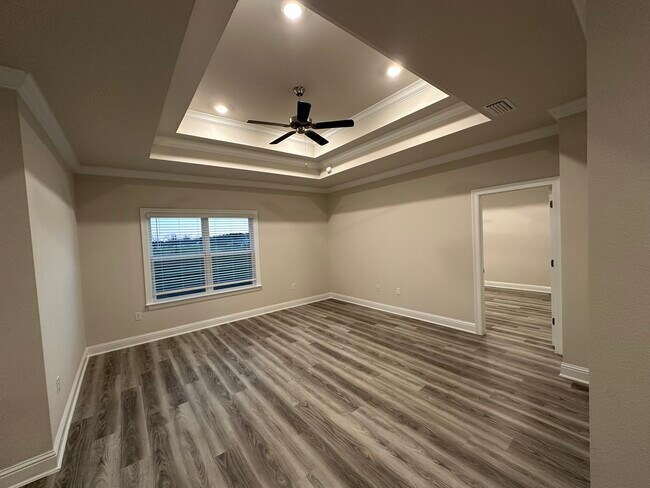 Photo - 146 Millet Ave