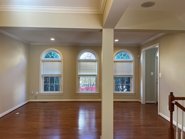 2904 Marley Ln
