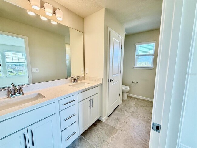 Photo - 2116 Southbury Dr