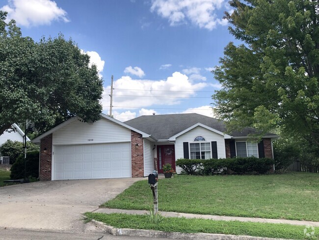 Building Photo - 1608 Apple Valley Ct Rental