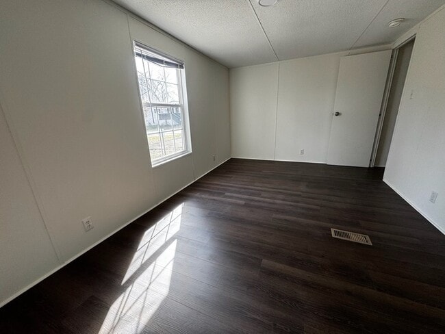 Photo - 7804 Stanley Rd