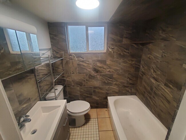 Photo - 1005 W 500 N Unit 1005 #2