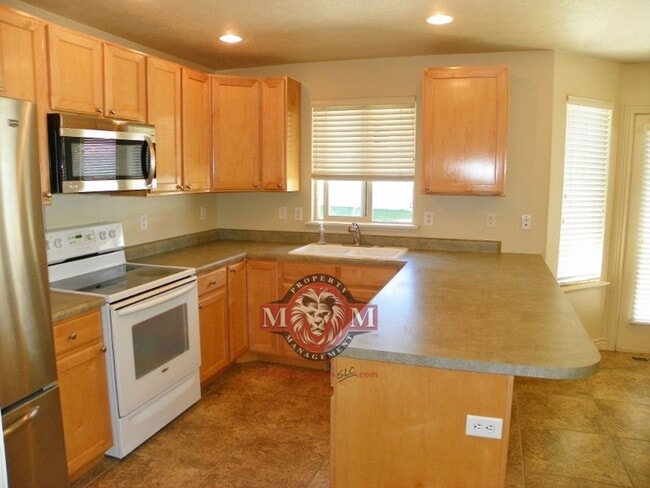 Photo - 3 Bed 2 Bath Home in a Herriman