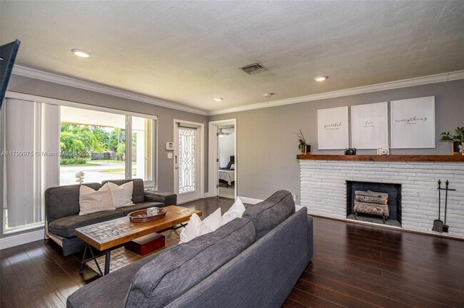 Photo - 1620 SW 33rd Ave House