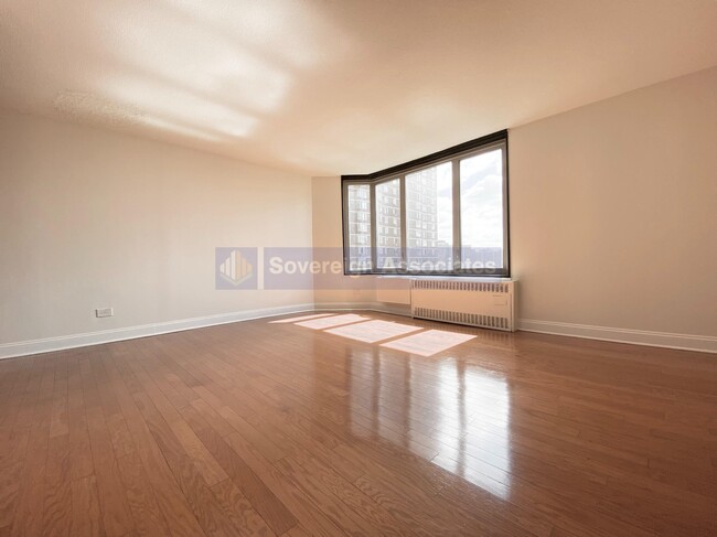 Building Photo - 3333 Broadway Unit E17K Rental