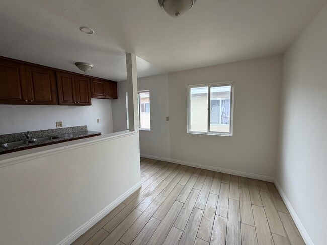 Photo - 159 N Vecino Dr Unit 159