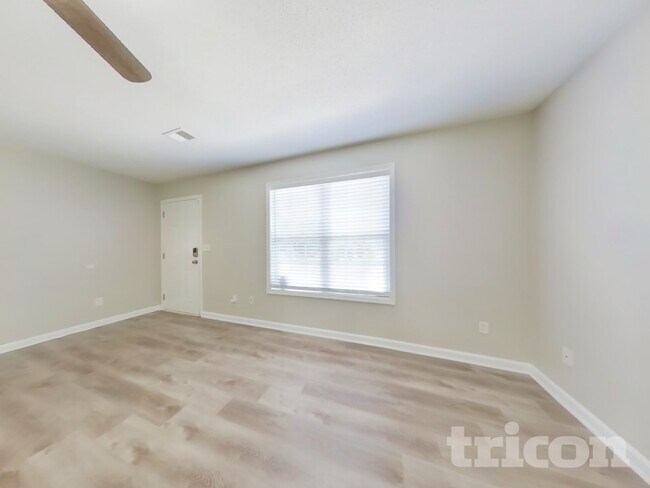Photo - 1173 Woodwind Dr