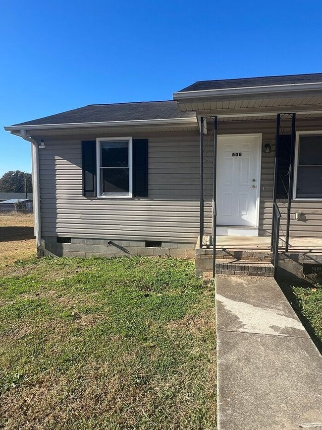 Building Photo - Cute 2 bed 1 bath! Must see!