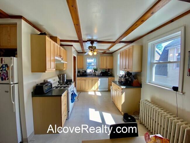 Photo - 95 Belmont St Unidad 1