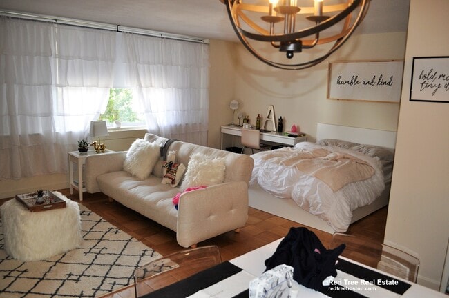 Building Photo - 101 Monmouth St