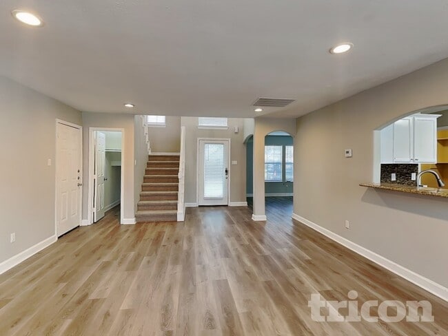 Photo - 20515 Forest Stream Dr