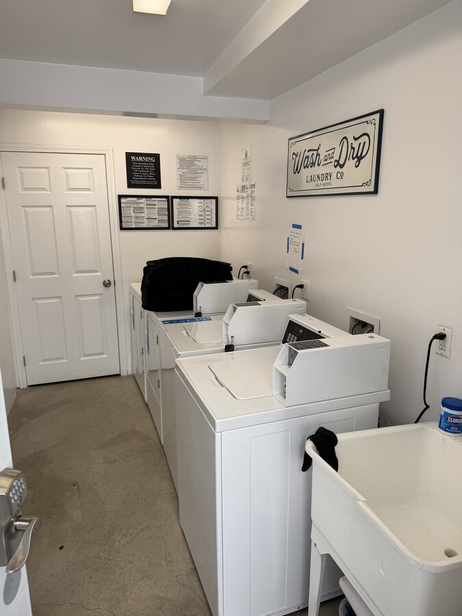 Photo - 11622 Chandler Blvd Unidad 11622_1/2