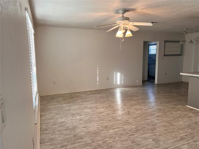 Photo - 3312 Vasco St