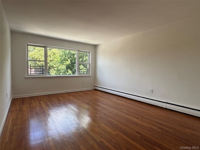 Building Photo - 1651 Haight Ave Unit 2