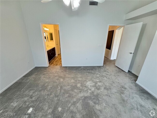 Building Photo - 6201 E Lake Mead Blvd Unit 206 Rental