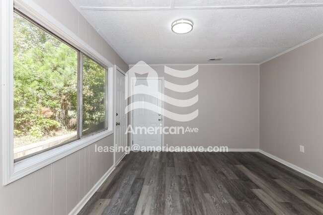 Photo - 2309 Windsor Rd