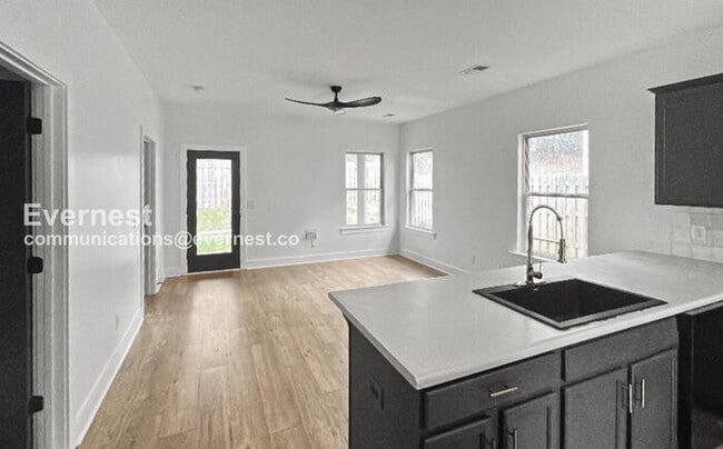 Photo - 528 Polo Way