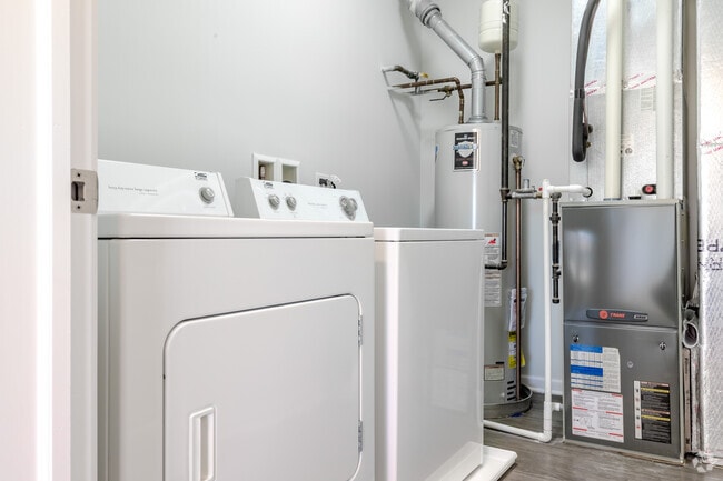 2BR, 2BA - Laundry