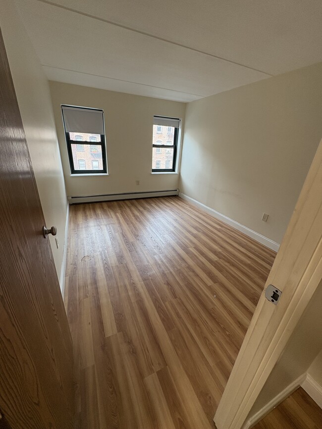 Photo - 400 Massachusetts Ave Unit 35