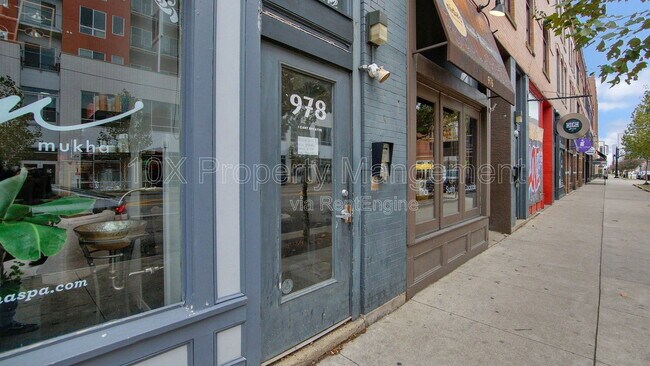 Photo - 978 N High St Unit A