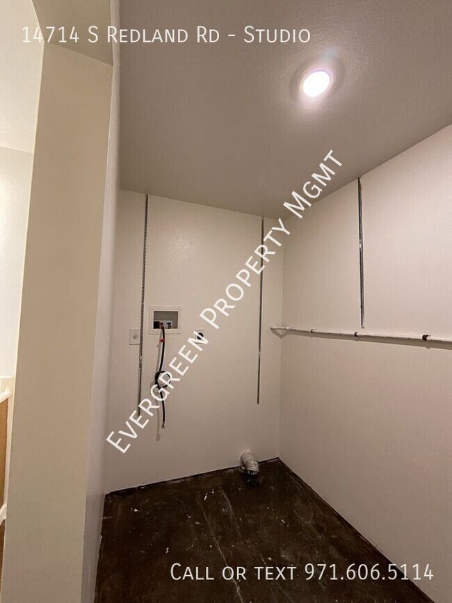 Charming Studio Apartment in Oregon City w... Unit Studio Oregon City