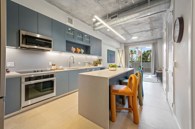 Building Photo - 188 NW 24th St Unit A1 Rental