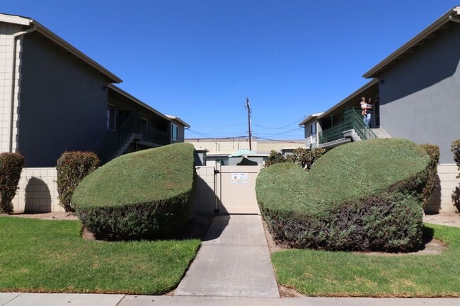 Photo - 2227 E Westport Dr Unidad 2