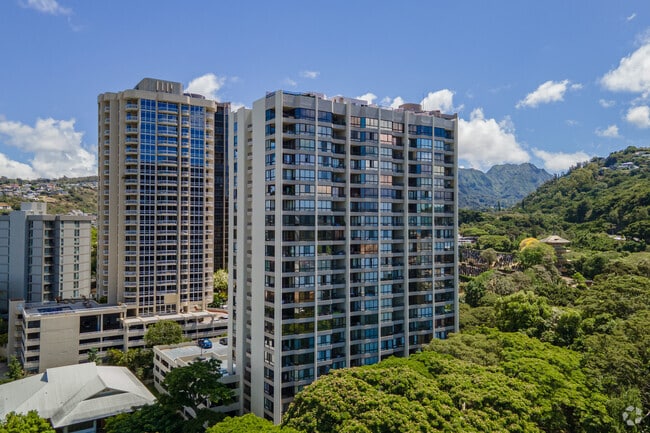 Photo - Nuuanu Brookside