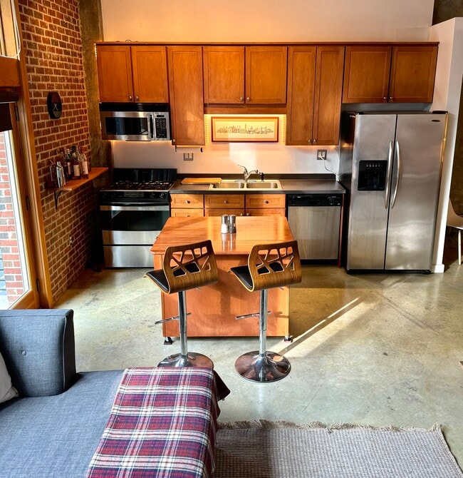 Photo - 640 Glen Iris Dr NE Unit #317