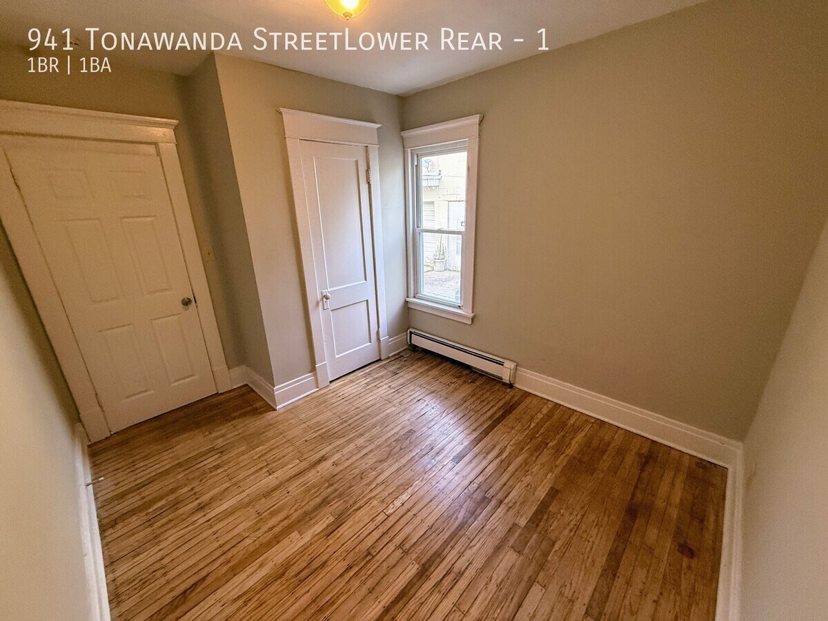 Photo - 941 Tonawanda St Unit 1