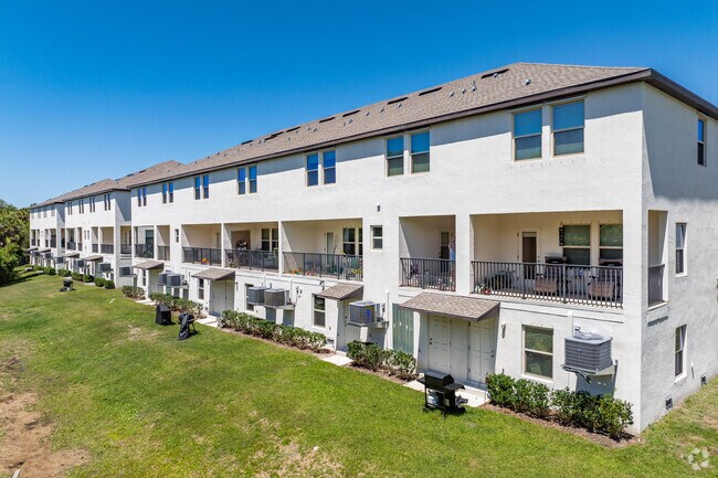 5653-5669 Mercado Dr Port Richey, FL - Avila Bay