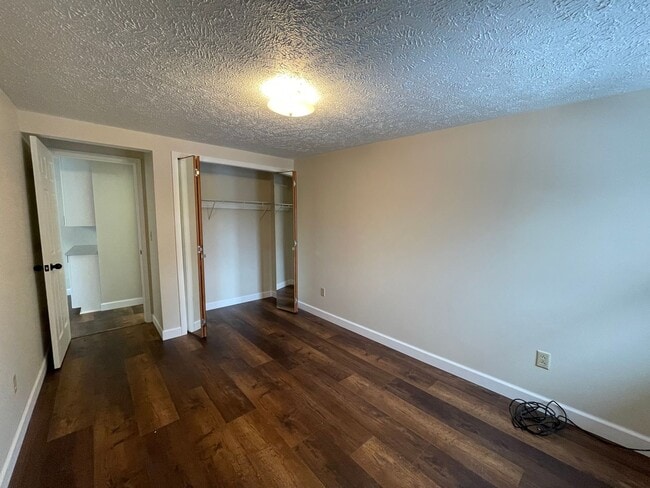 Photo - 121 Parchmount Ave Unit C