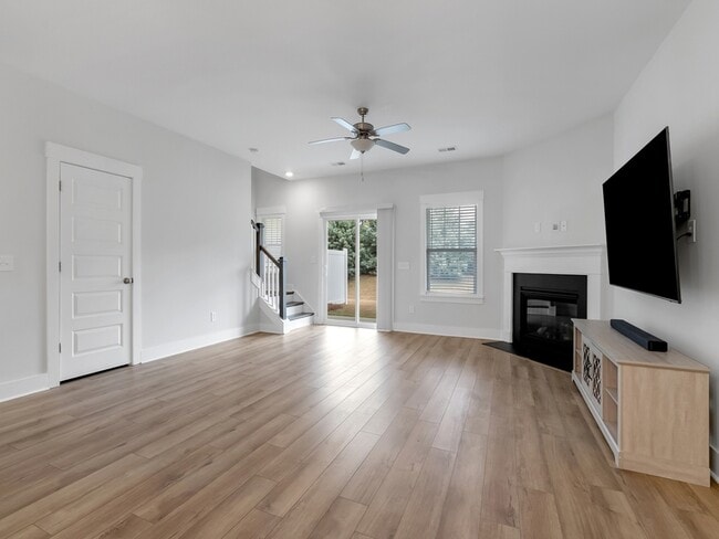 Photo - 11 Alkanet Way