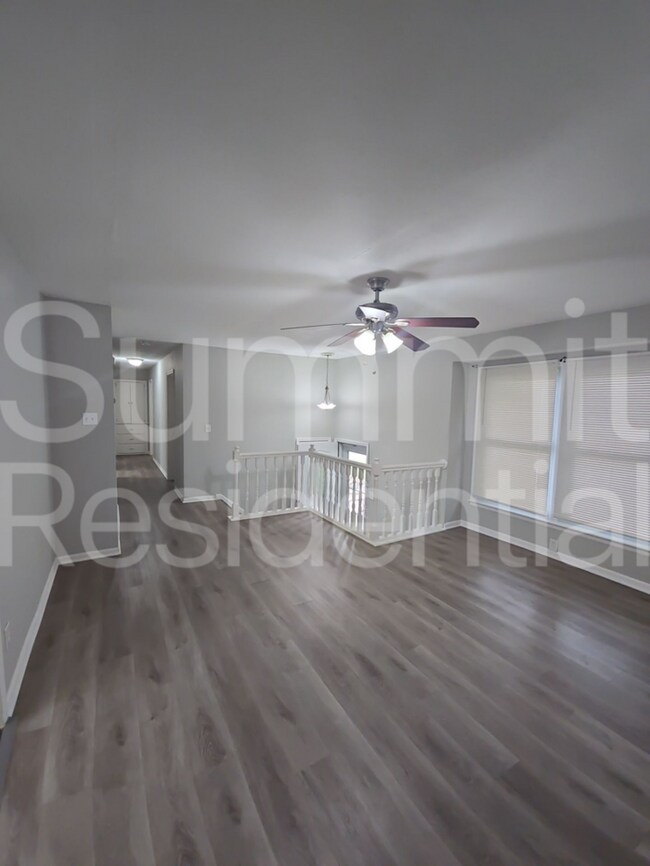 Photo - 12805 Ewing Ave