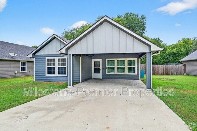 Building Photo - 701 S Binkley St Rental
