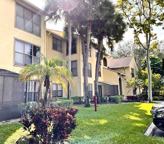 Building Photo - 2301 N Congress Ave Unit 32