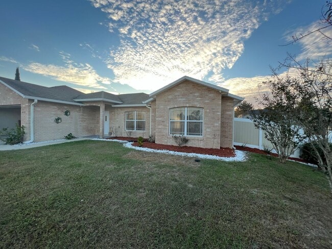 Building Photo - 3037 Bonkirk Dr