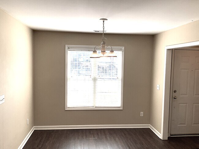 Photo - 4004 Pearl Rd