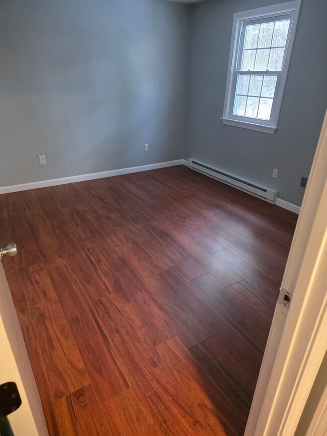 Photo - 105 Granite St