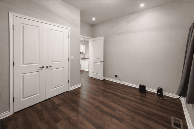 Photo - 1366 Cole St