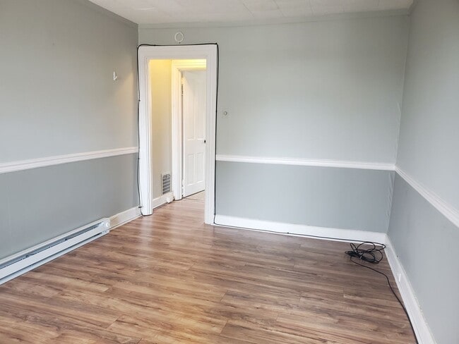 Photo - 310 W James St Unit Apt. 3