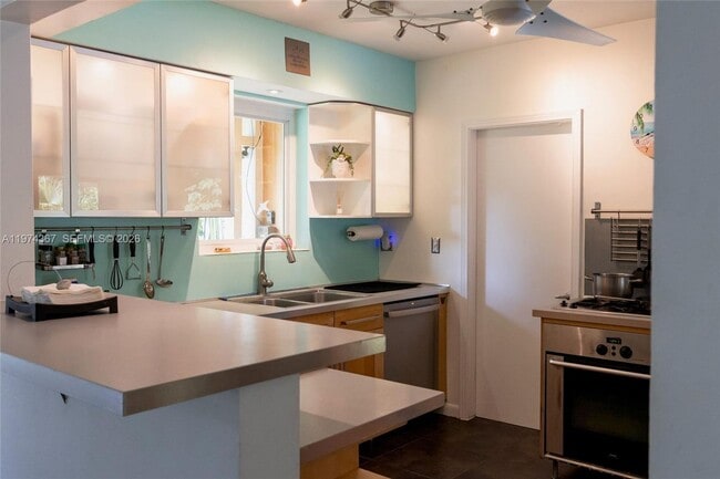 Photo - 750 NE 120th St