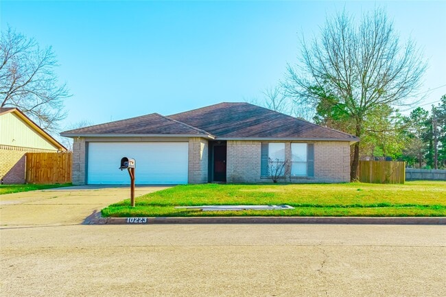 Photo - 10223 Appleridge Dr