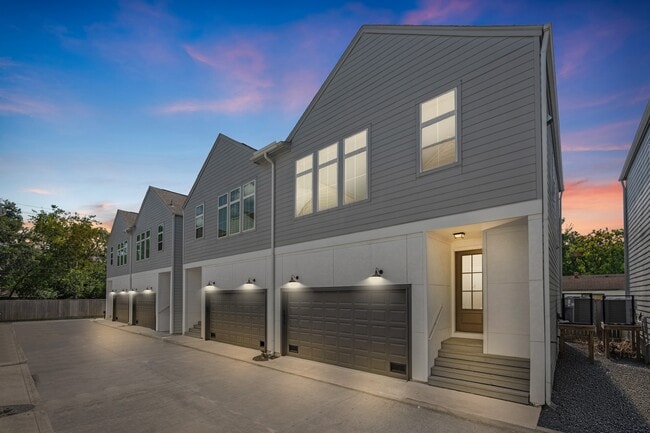Building Photo - 6033 Cypress St