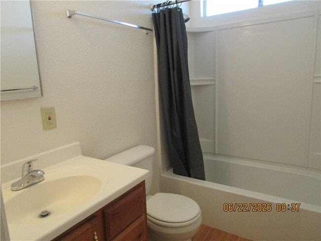 Photo - 3096 E Butler Ave